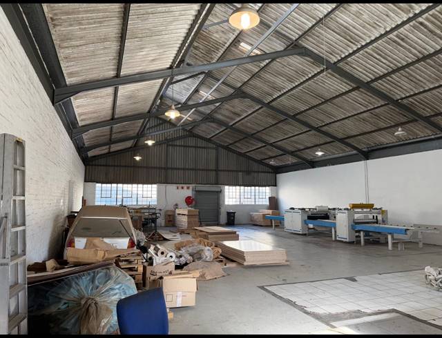 331M² WAREHOUSE TO LET IN GANTS PLAZA